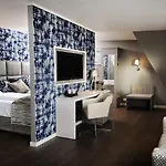 Bergstadens & 3*