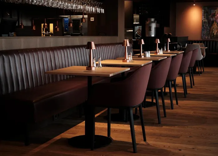 酒店 Bergstadens & 勒罗斯
